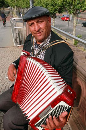 Gypsy Busker in Frankfurt